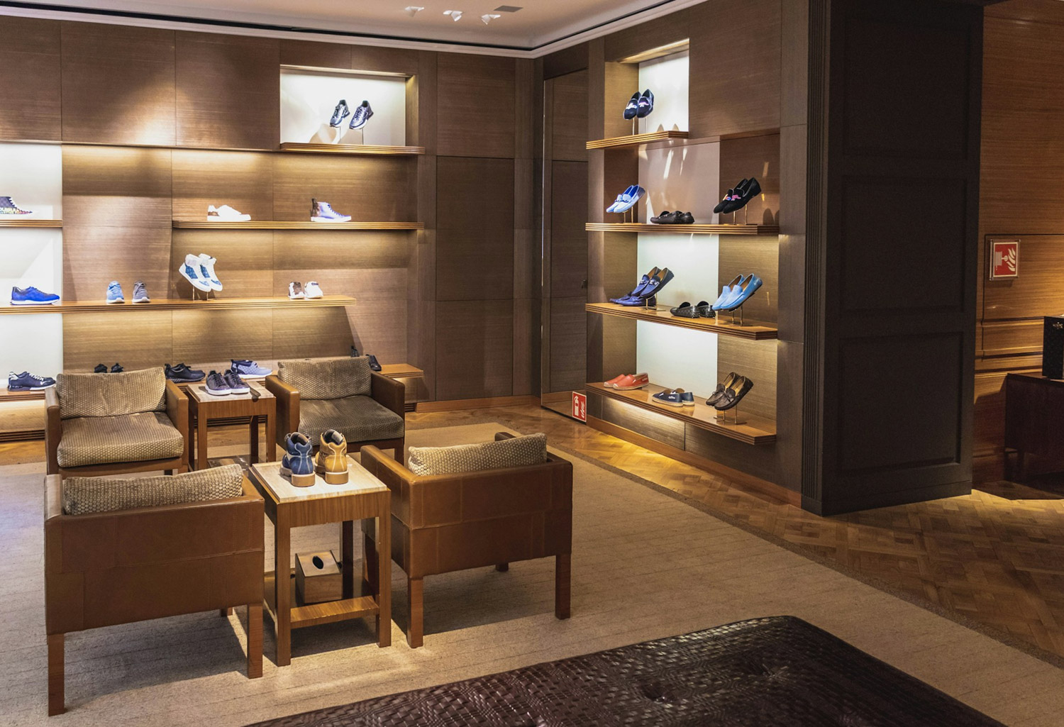 La Main de la Gouvernante professionels boutiques